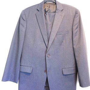 DKNY MENS 100% WOOL ORIGINAL - CLASSIC FIT FULL SUIT. SIZE 42S.